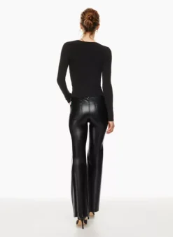 Tether Sweater -Agolde Shop f22 04 a03 103101 1274 on e